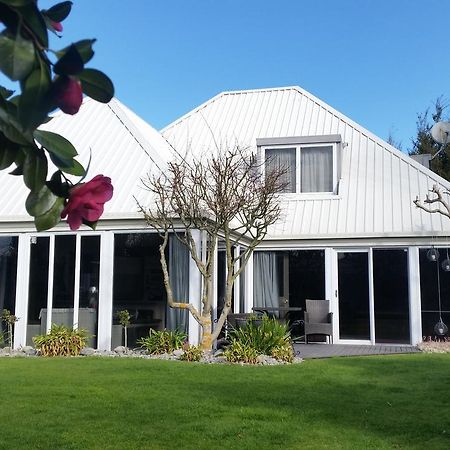 Berni'S Boutique Bnb Christchurch Exterior photo